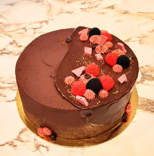 Chocolate Raspberry - 8" Round